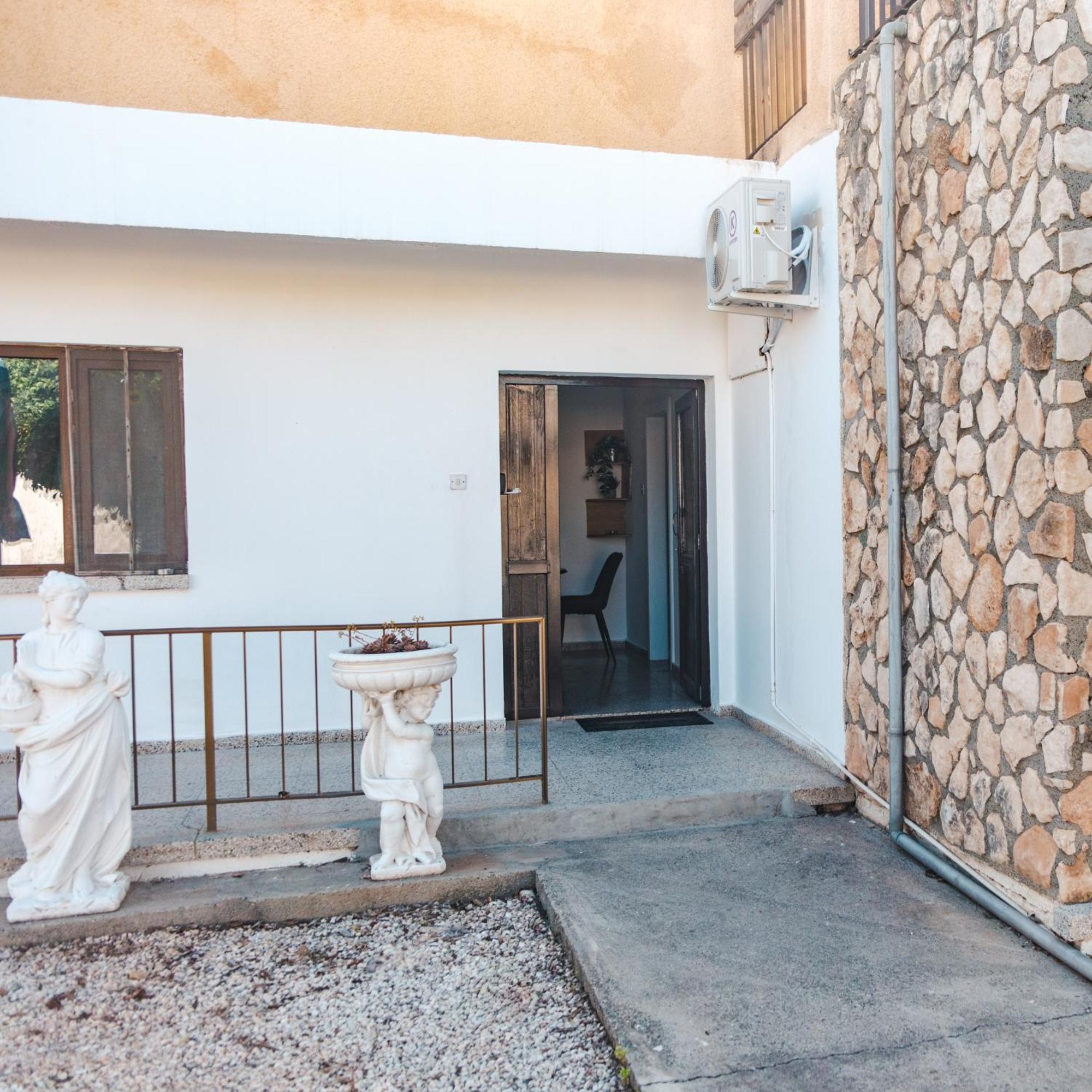 Serenityone - Centrally Located One Bedroom Apt Ayia Napa Ngoại thất bức ảnh